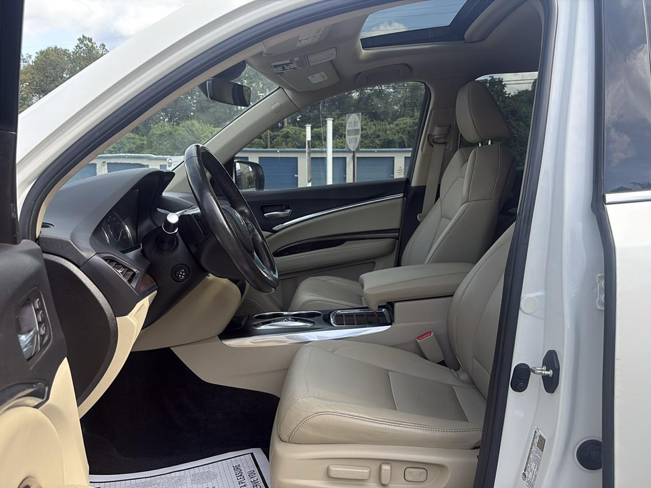 Acura MDX photo 13