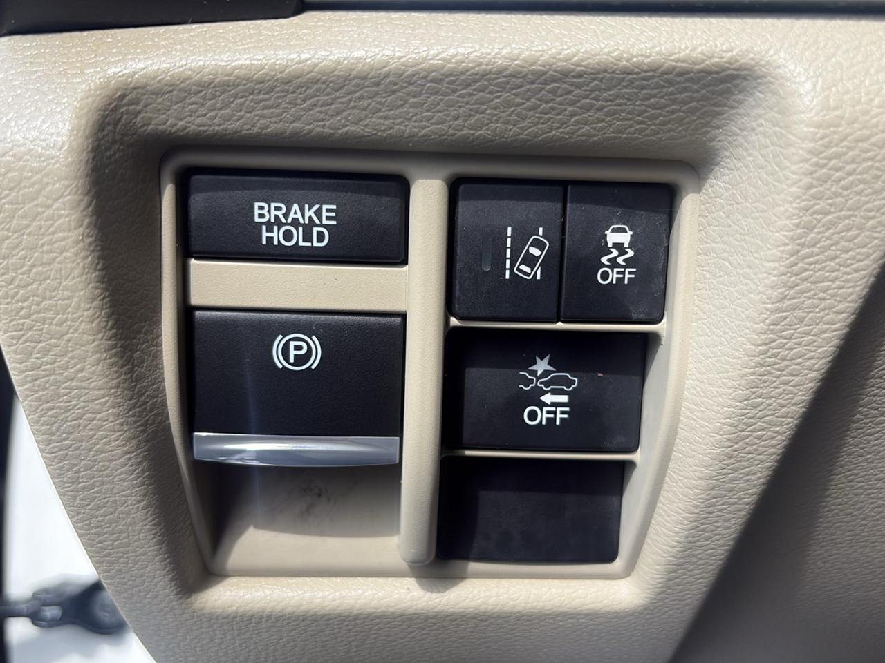 Acura MDX photo 18