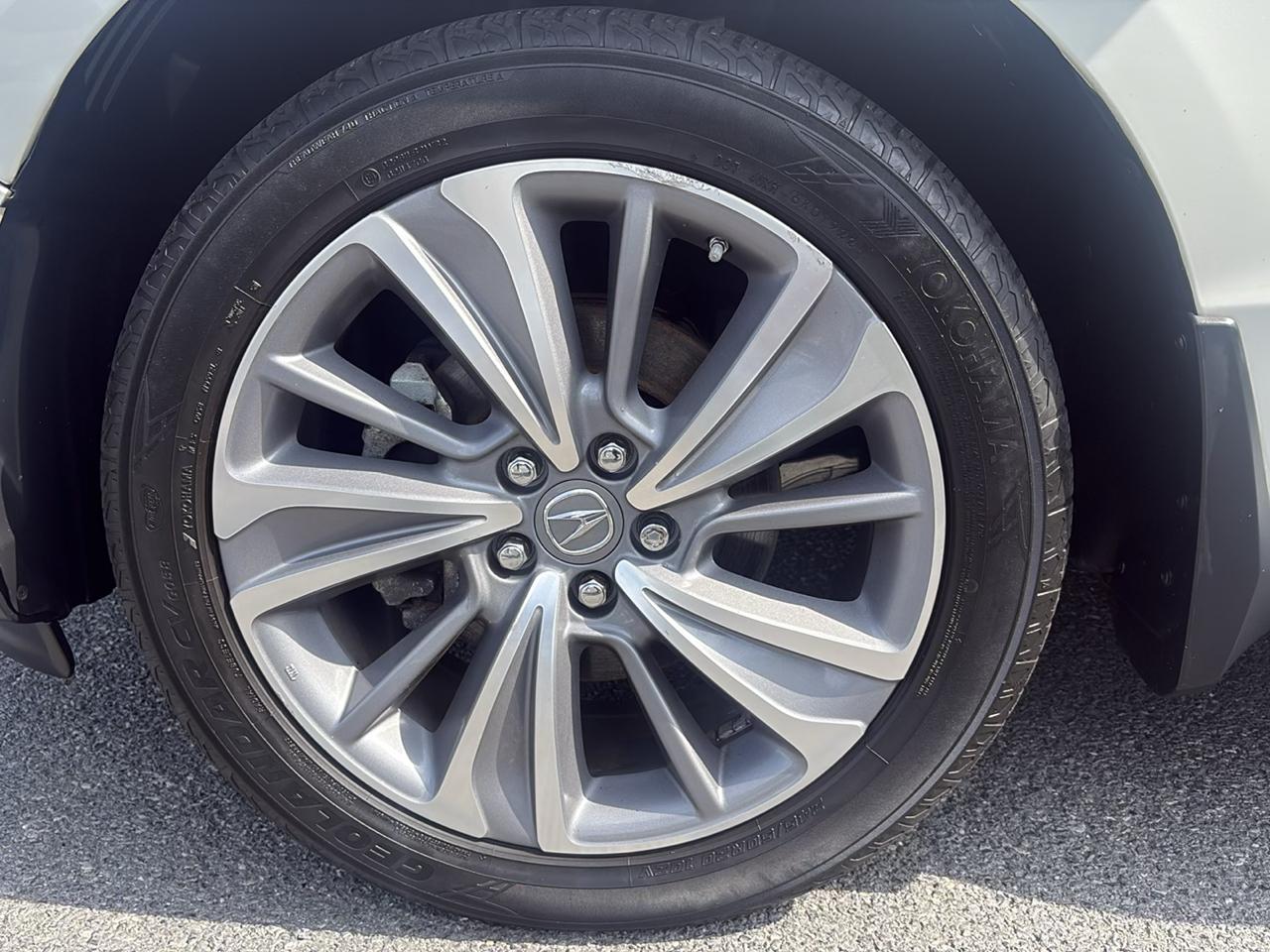Acura MDX photo 28