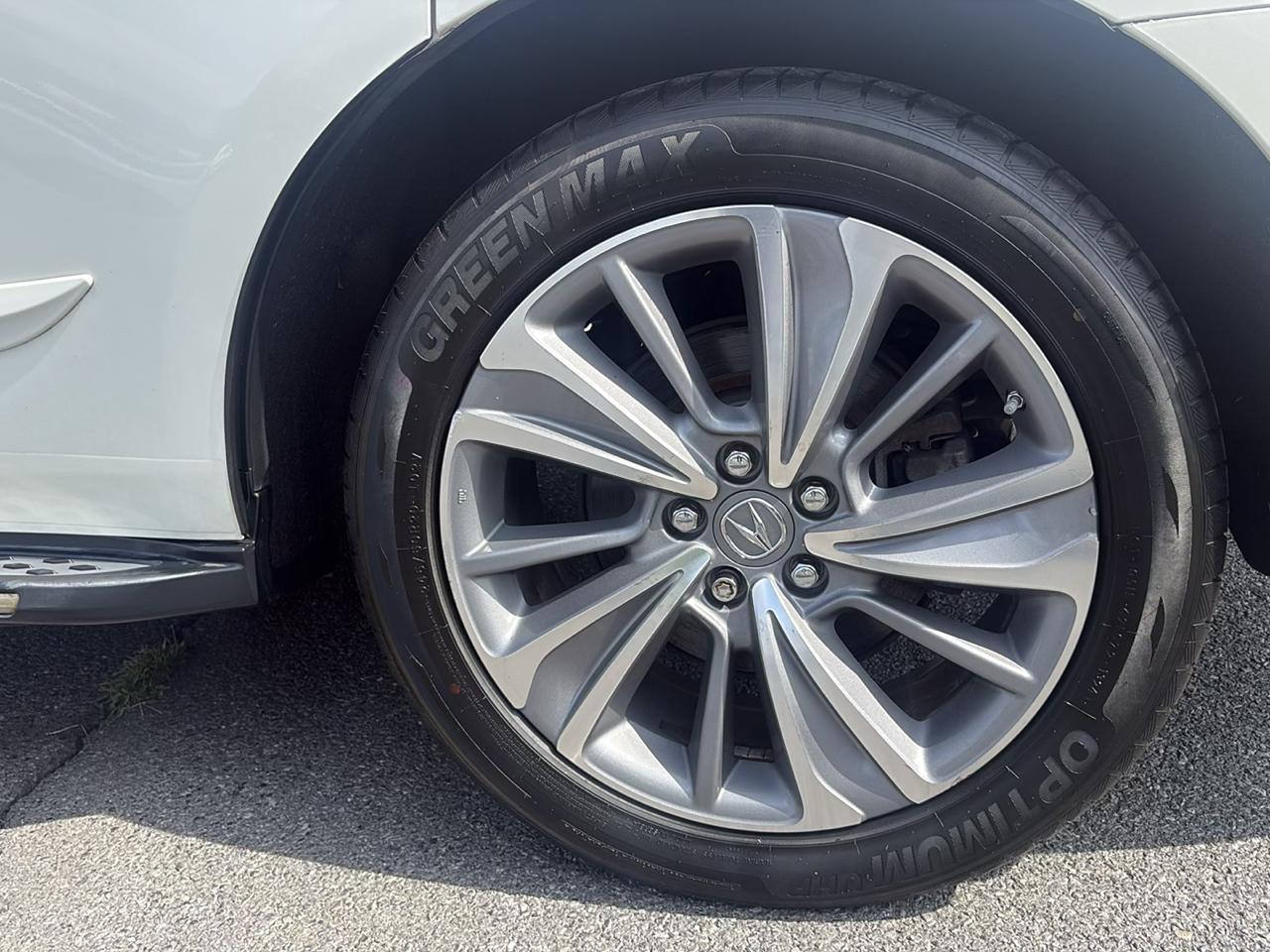 Acura MDX photo 29