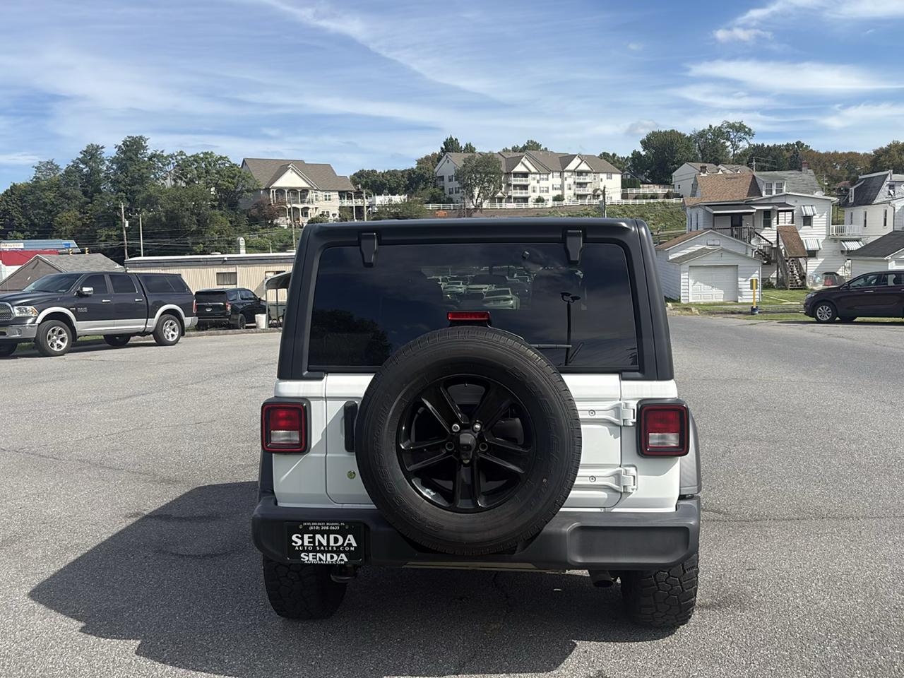 Jeep Wrangler photo 6