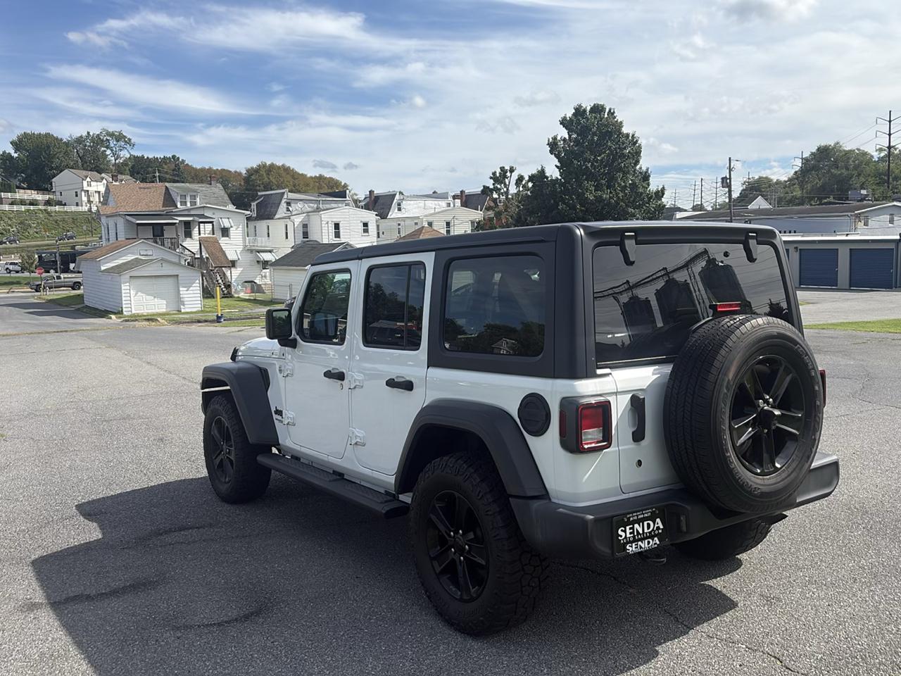 Jeep Wrangler photo 7