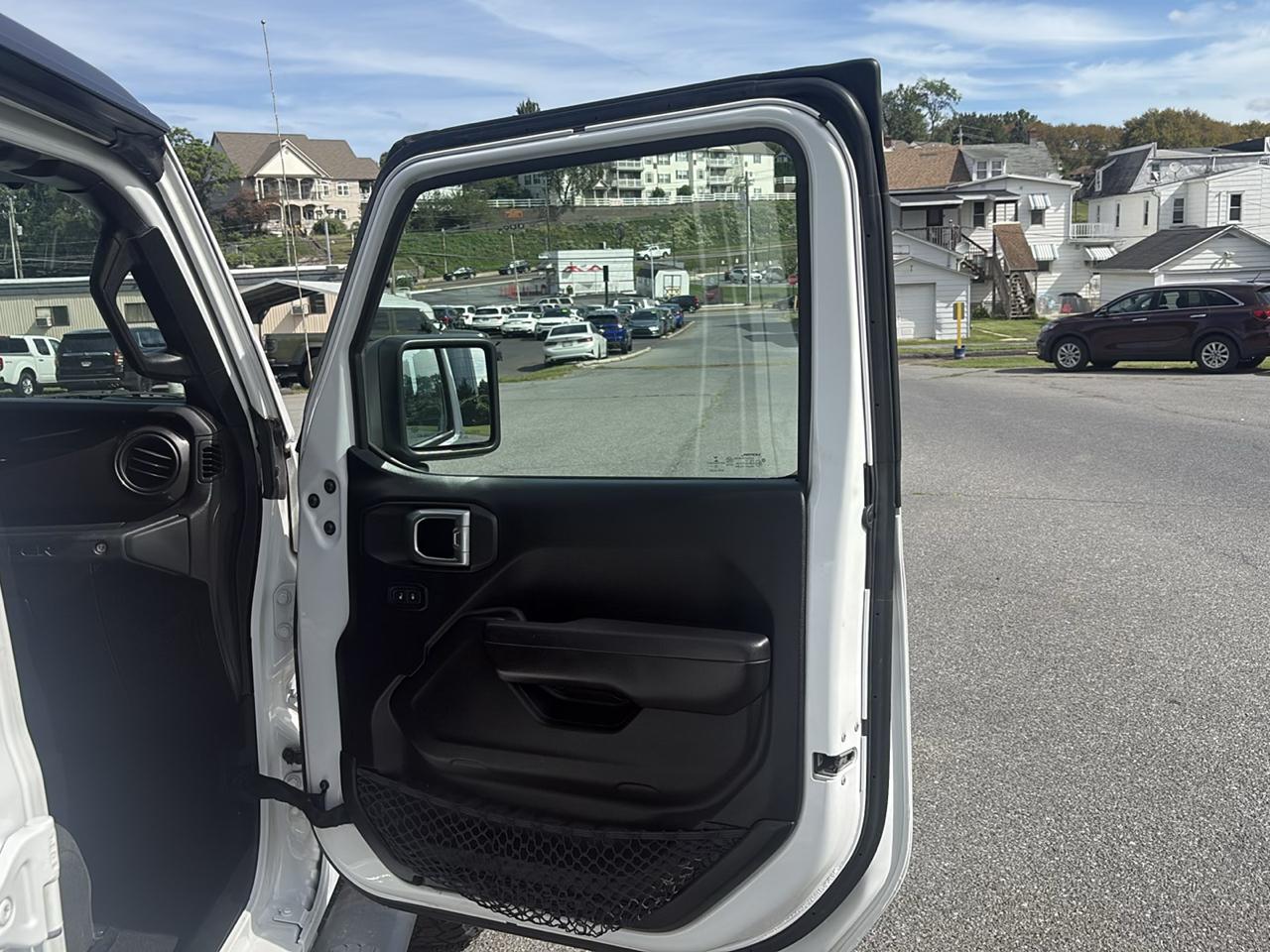 Jeep Wrangler photo 10