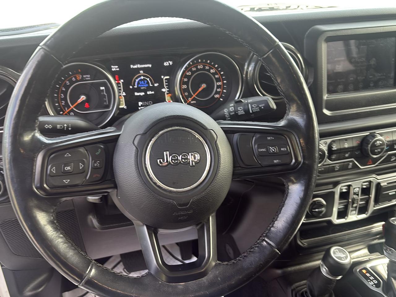Jeep Wrangler photo 17