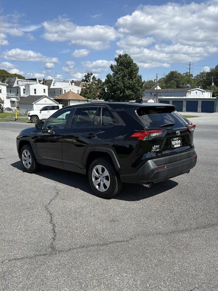 Toyota RAV4 LE AWD 2023