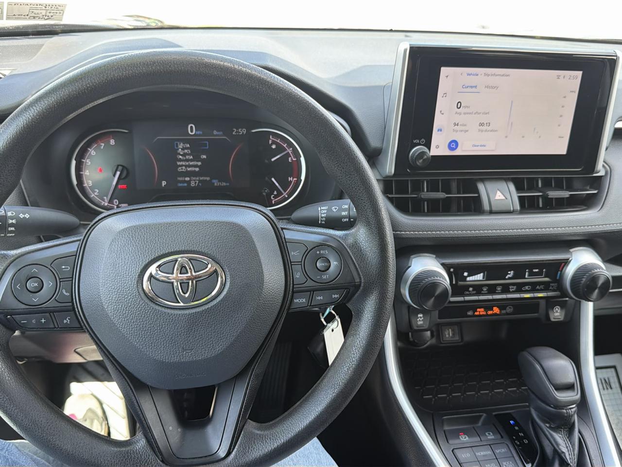 Toyota RAV4 LE AWD 2023