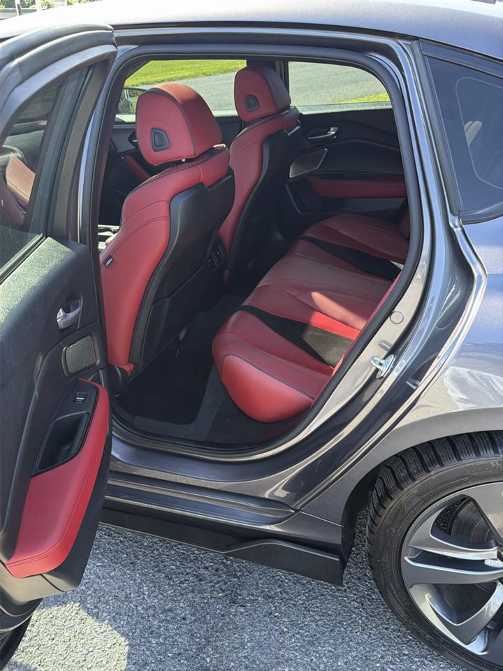 Acura TLX photo 5