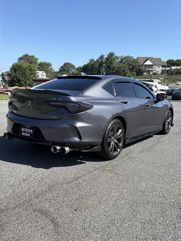 Acura TLX photo 12