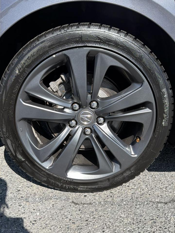Acura TLX photo 16