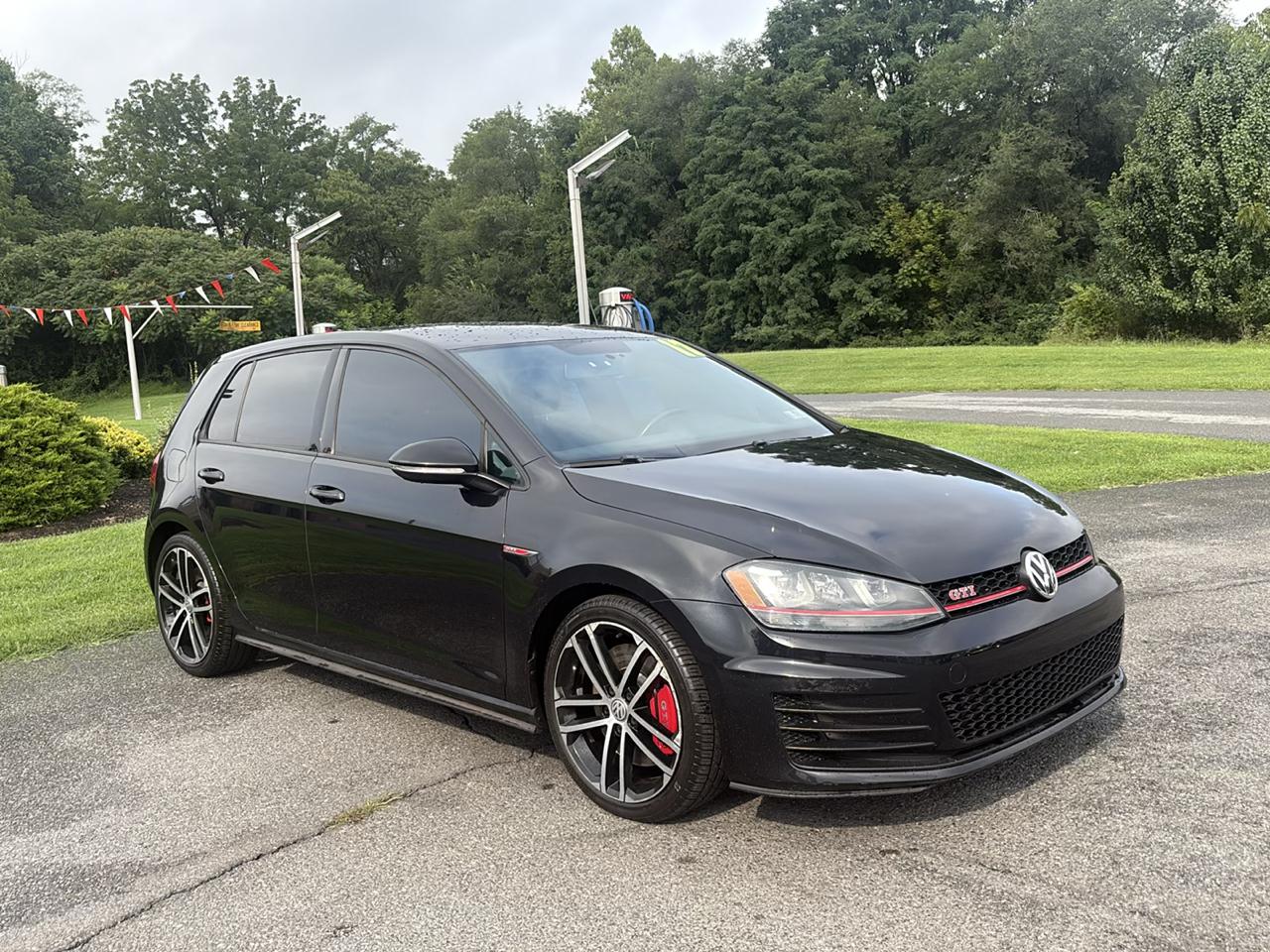 Volkswagen Golf GTI SE 6M 4-Door 2017