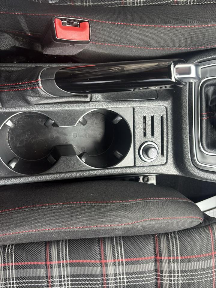 Volkswagen Golf GTI SE 6M 4-Door 2017