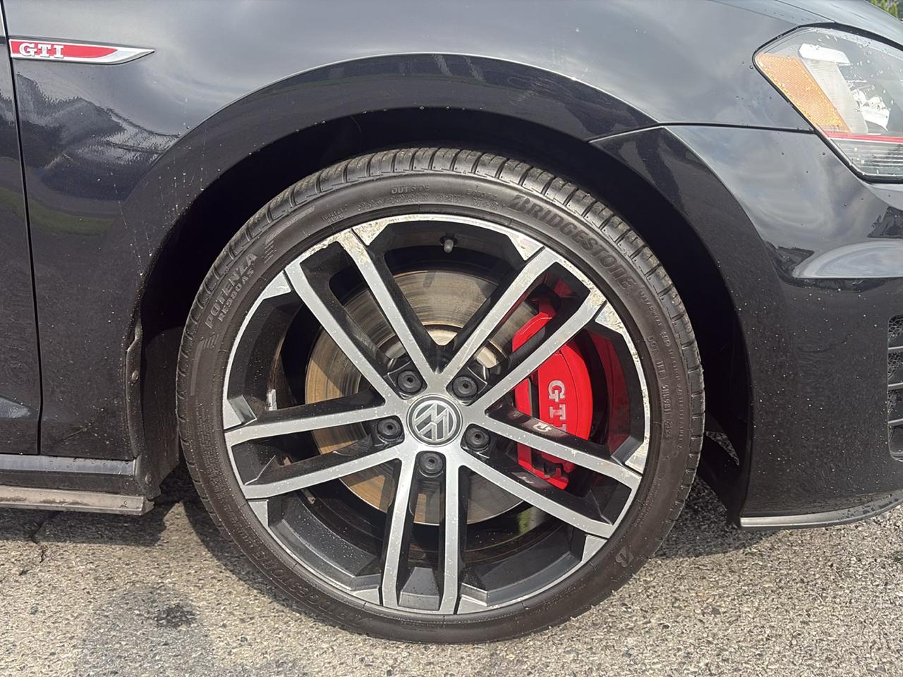 Volkswagen Golf GTI SE 6M 4-Door 2017
