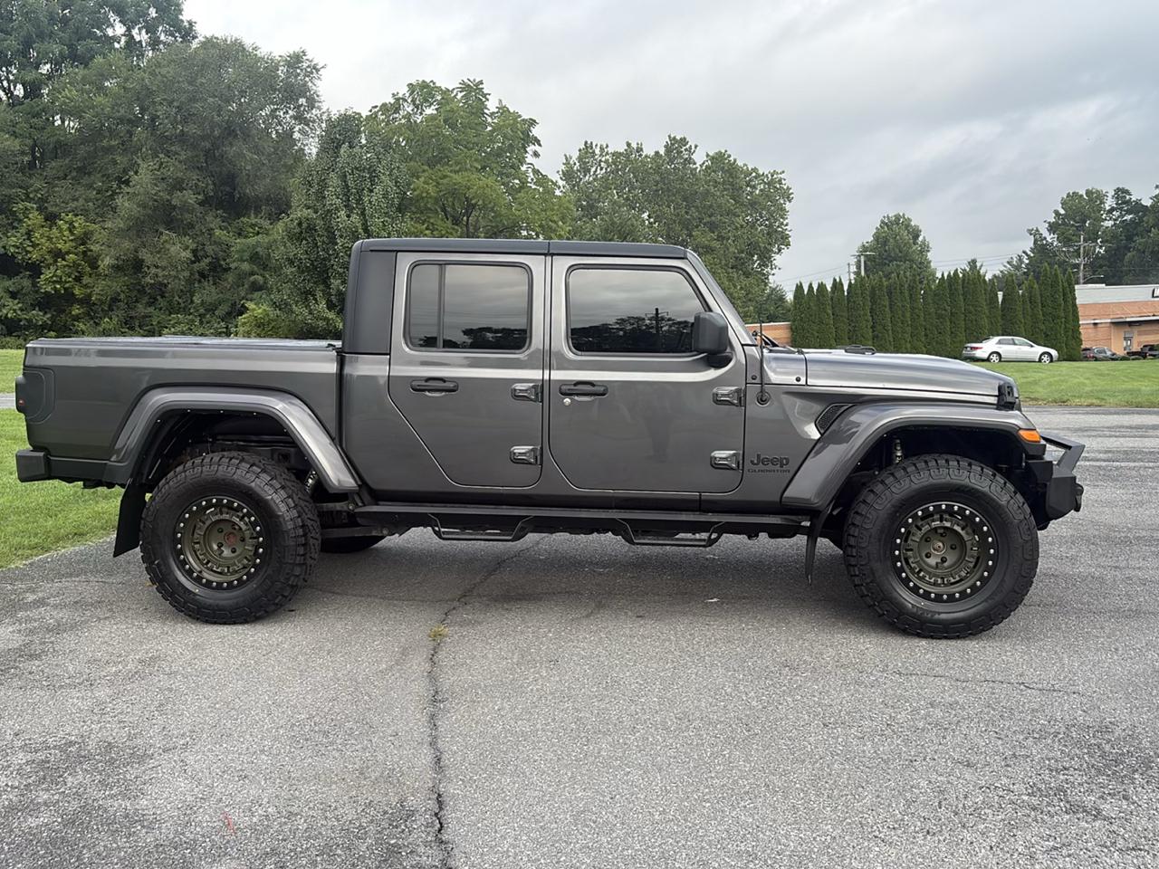 Jeep Gladiator Sport 2021
