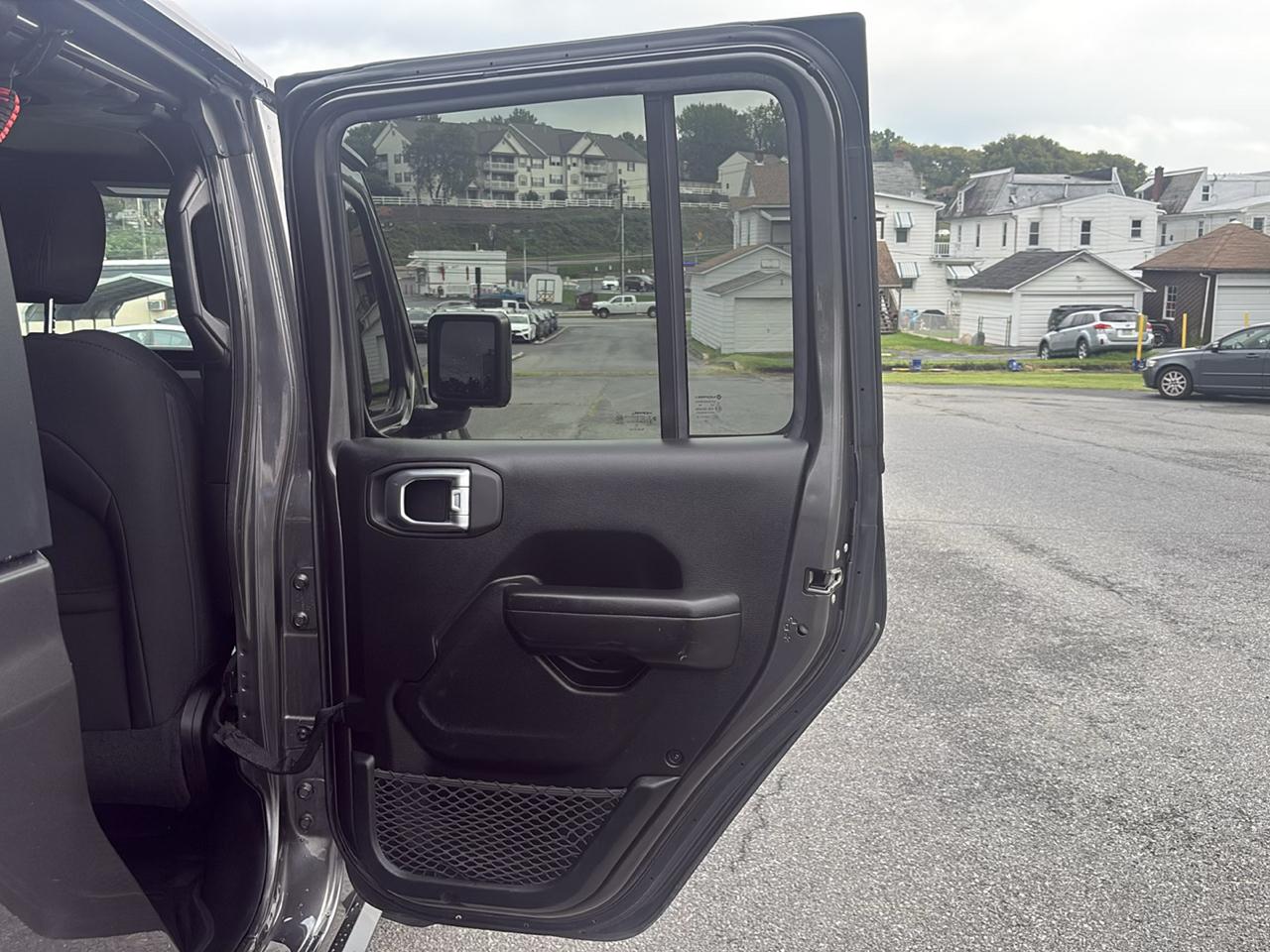 Jeep Gladiator Sport 2021