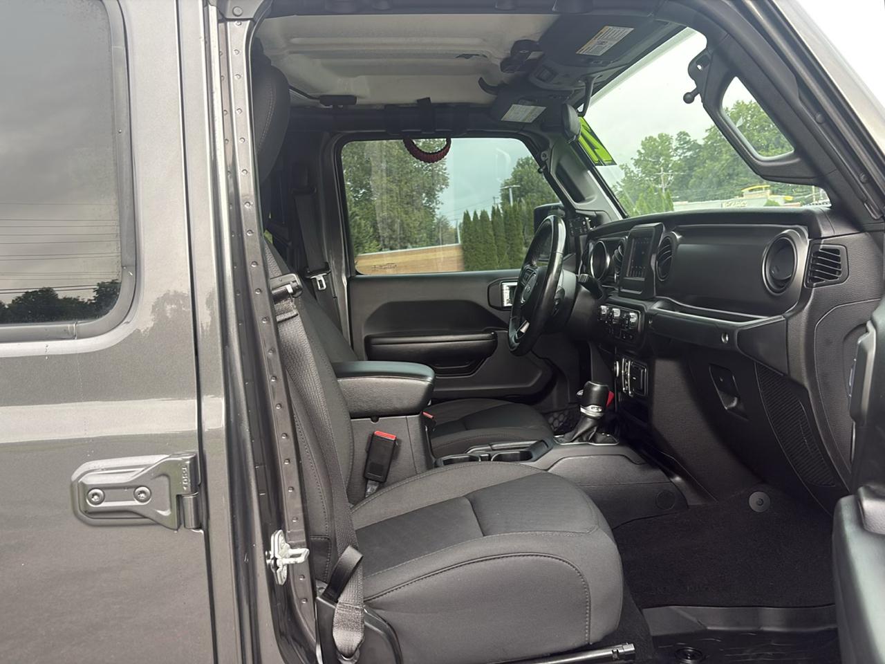 Jeep Gladiator Sport 2021