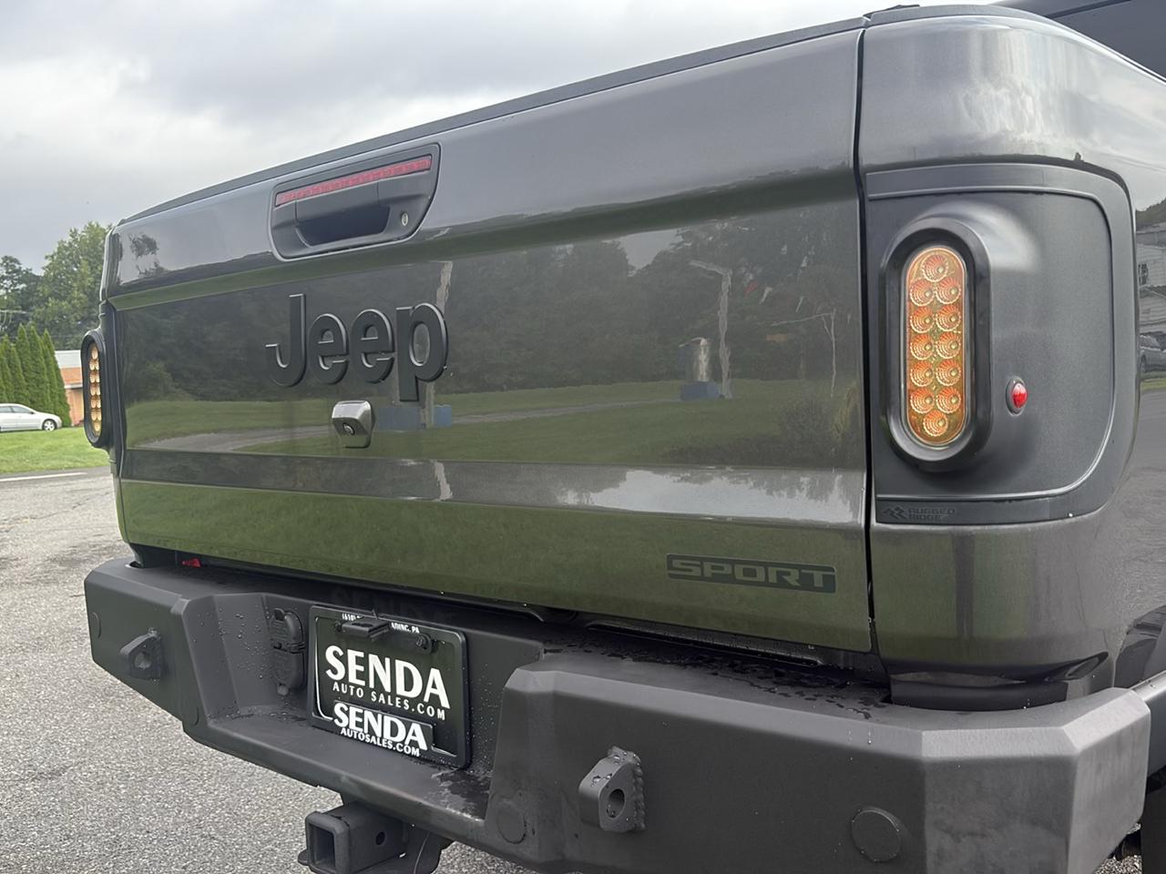 Jeep Gladiator Sport 2021