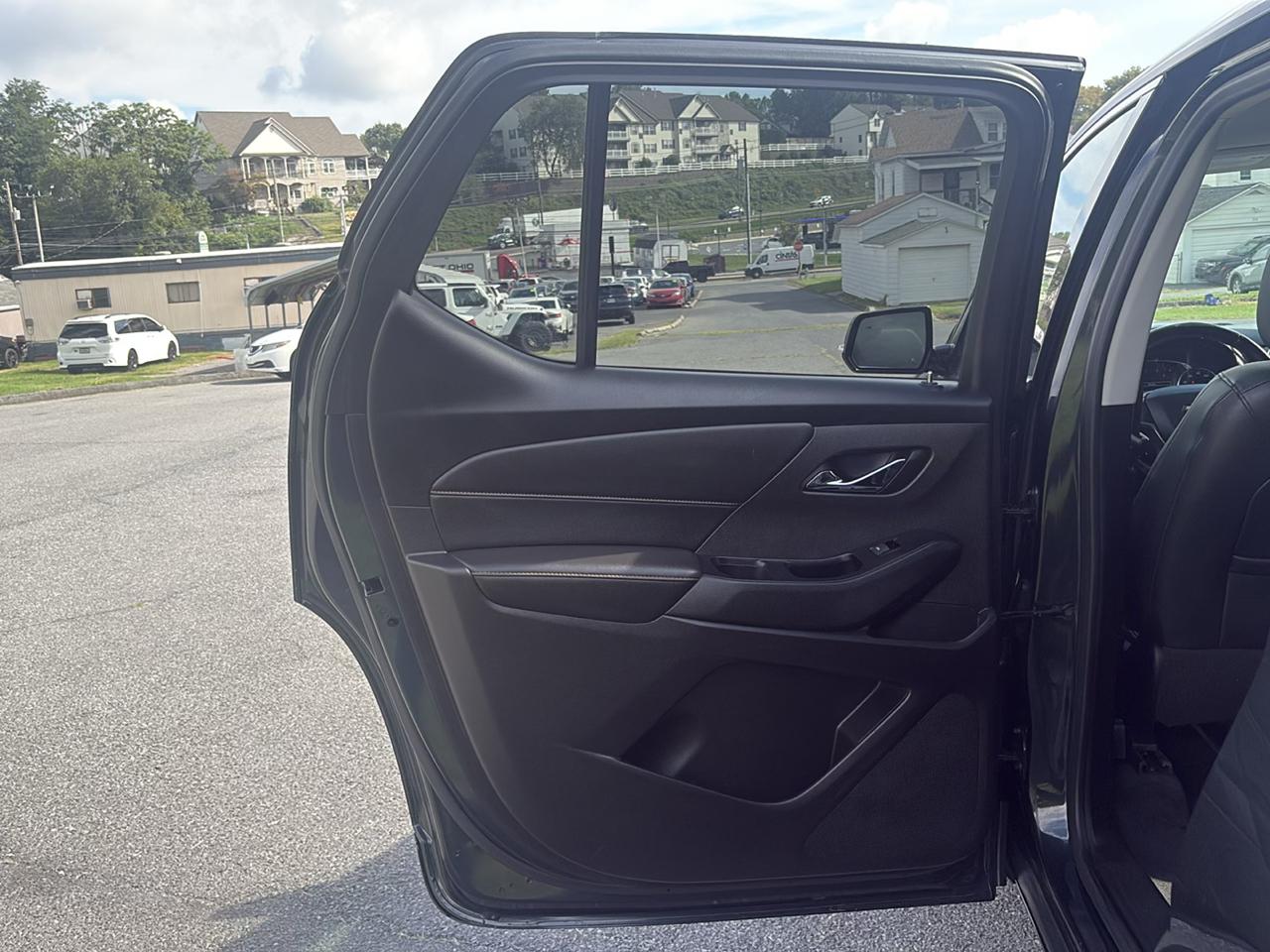 Chevrolet Traverse photo 12