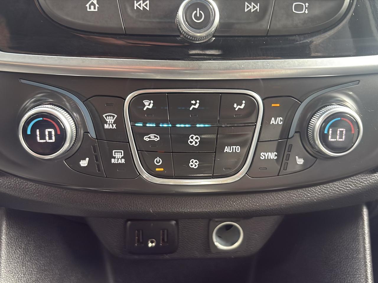 Chevrolet Traverse photo 22