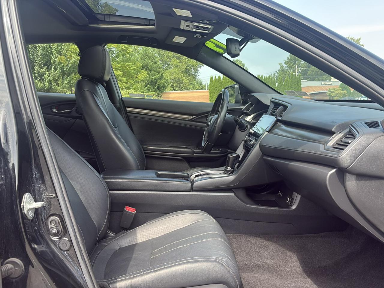 Honda Civic EX-L w/ Navigation 2019