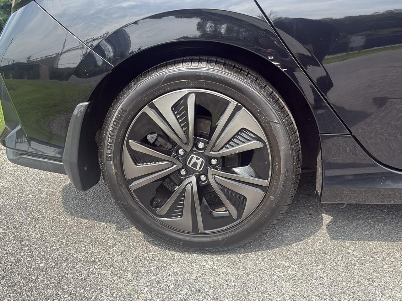 Honda Civic EX-L w/ Navigation 2019