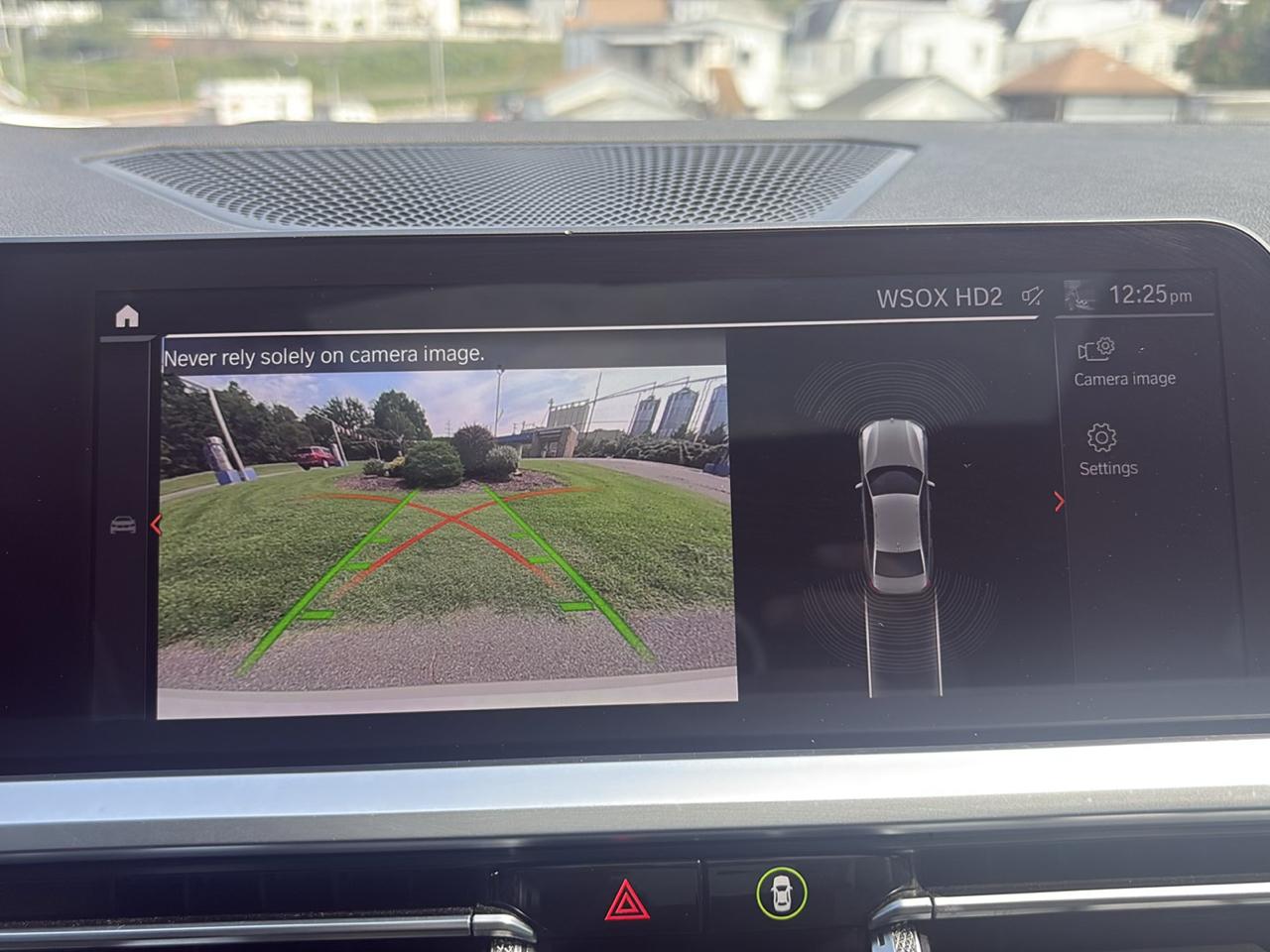 BMW 330i photo 19