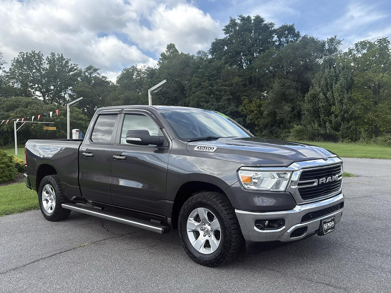 RAM 1500 Big Horn Quad Cab 4WD 2020