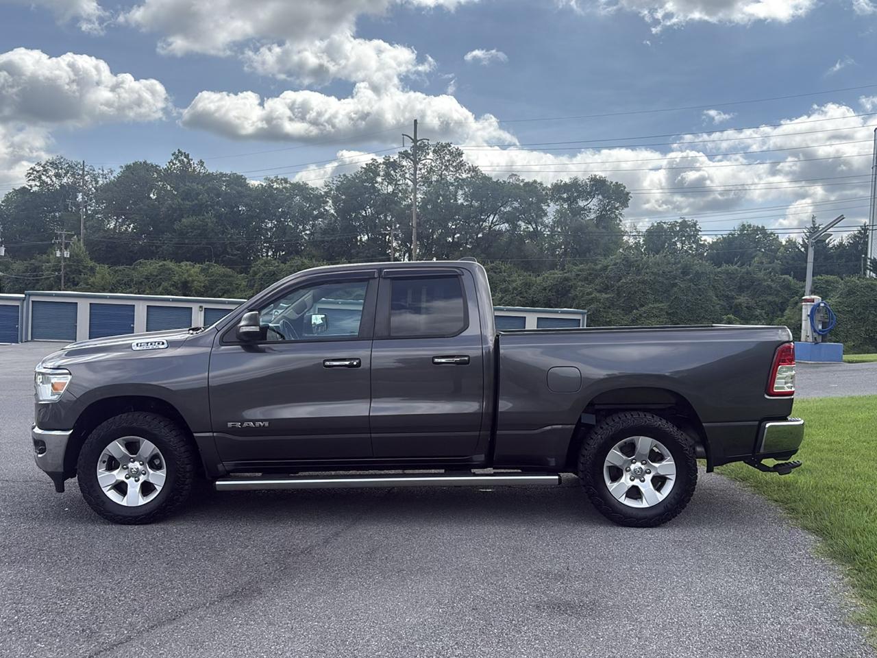 RAM 1500 Big Horn Quad Cab 4WD 2020