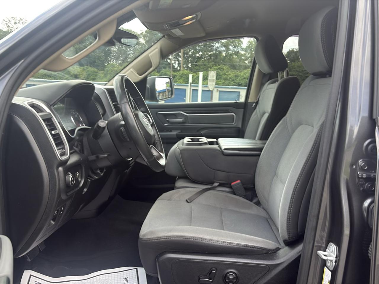 RAM 1500 Big Horn Quad Cab 4WD 2020