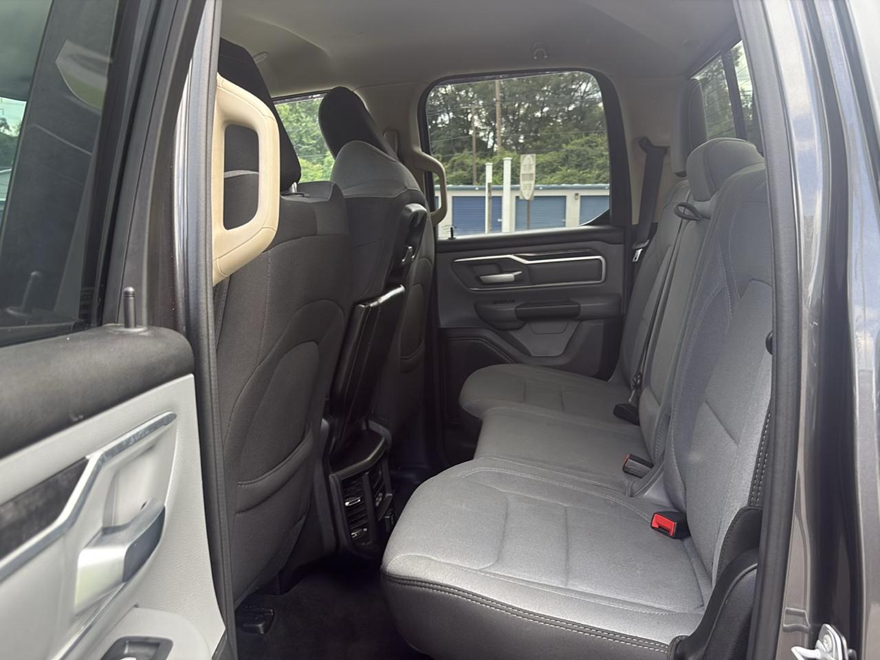 RAM 1500 Big Horn Quad Cab 4WD 2020
