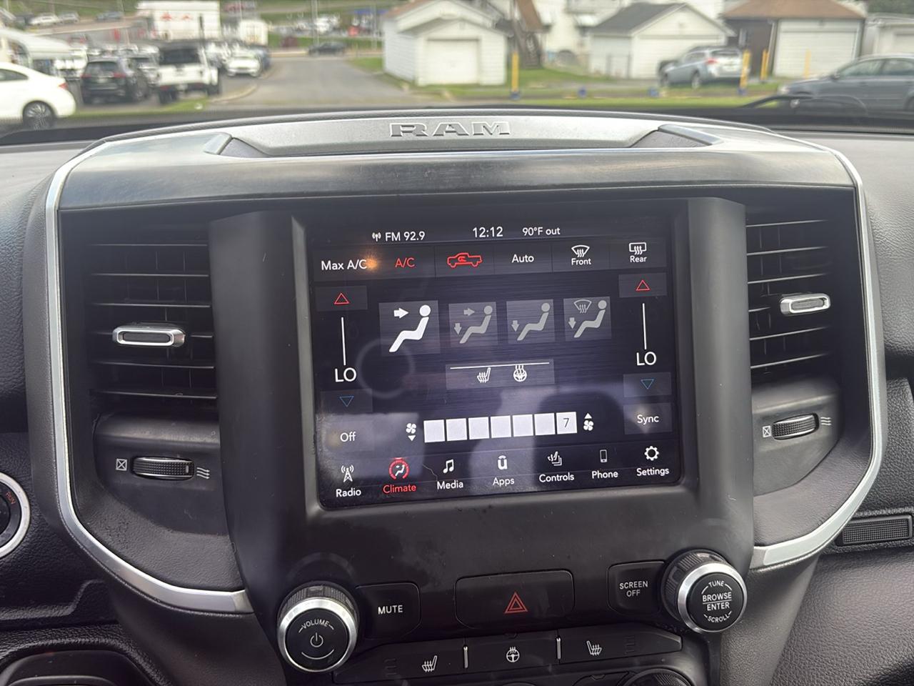 RAM 1500 Big Horn Quad Cab 4WD 2020