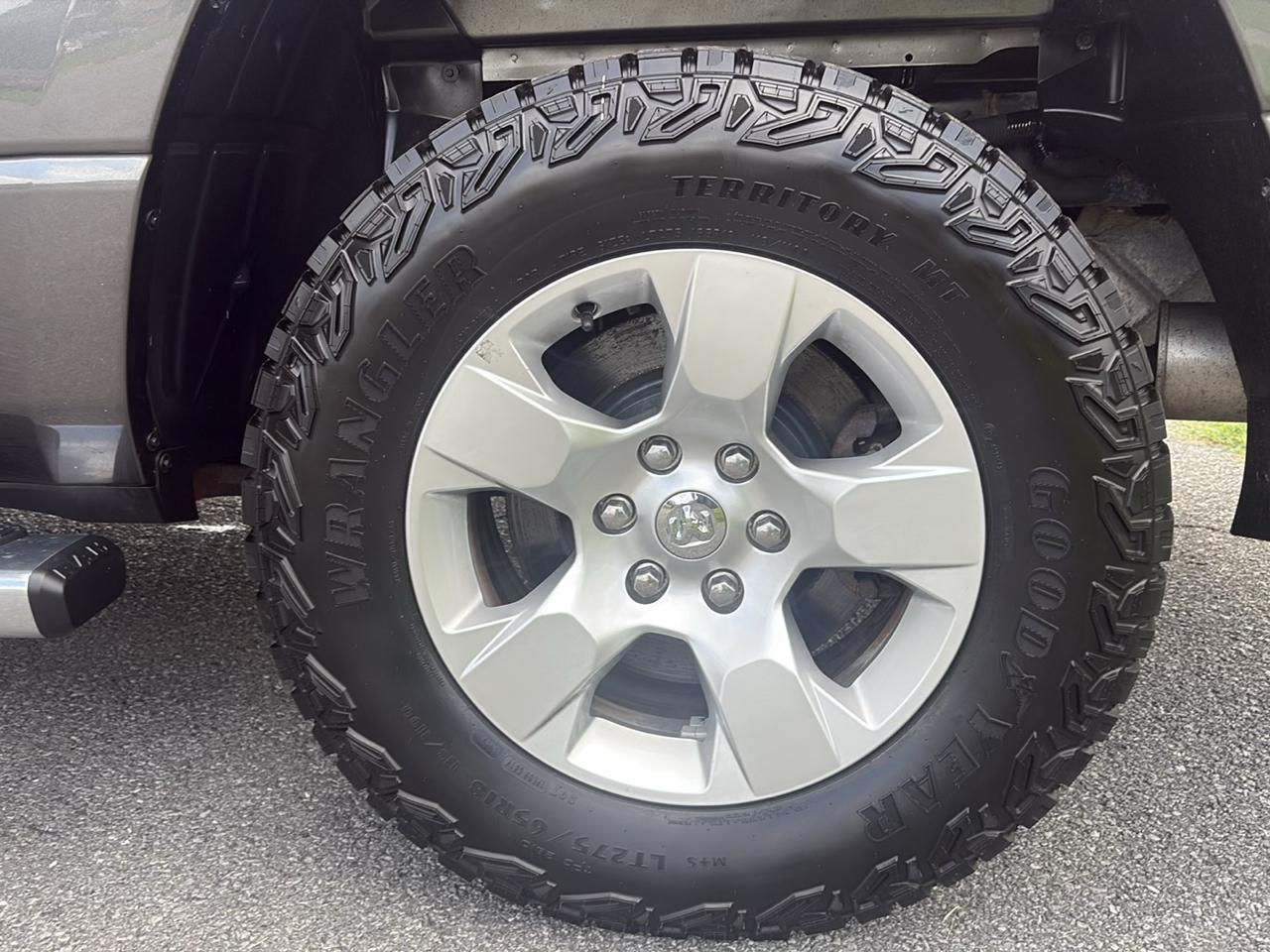 RAM 1500 Big Horn Quad Cab 4WD 2020