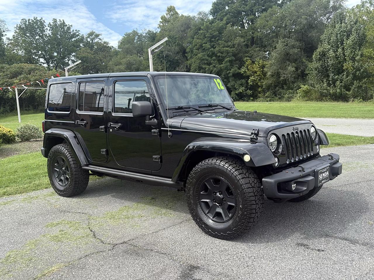 Jeep Wrangler photo 3