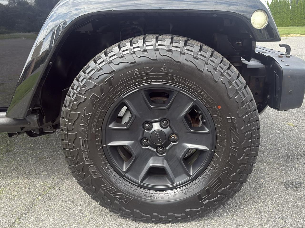 Jeep Wrangler photo 28