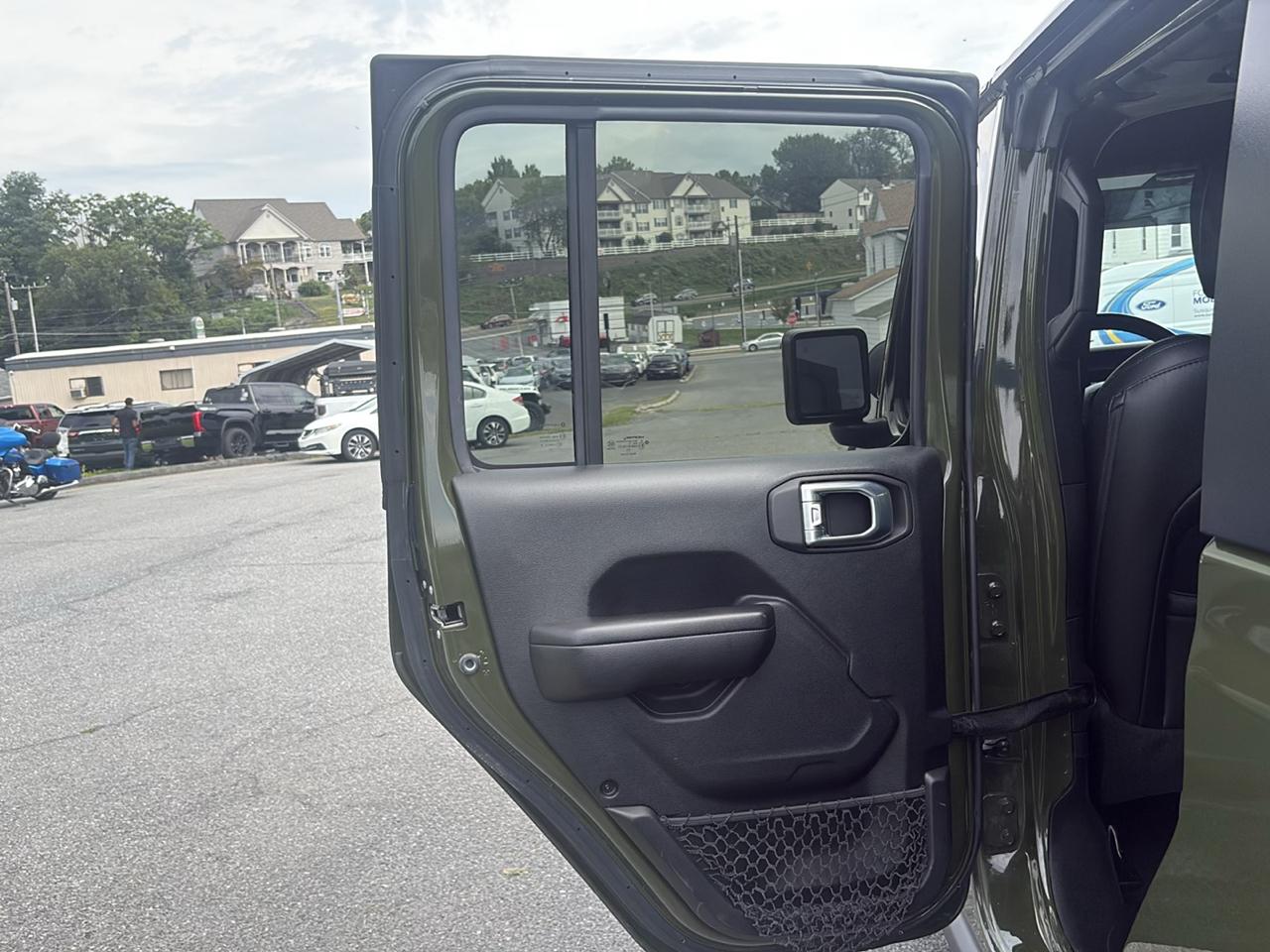 Jeep Gladiator Sport 2021