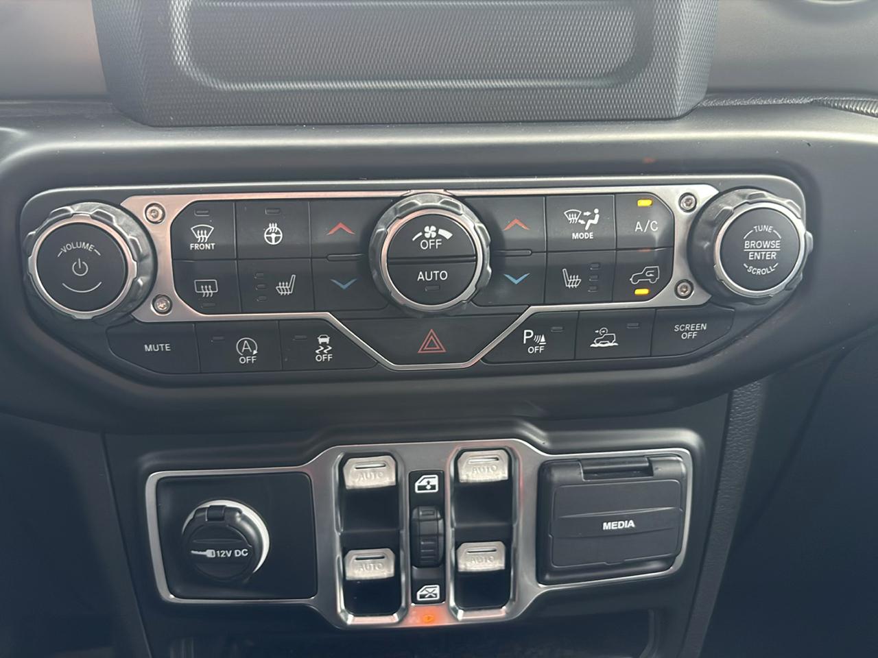Jeep Gladiator Sport 2021