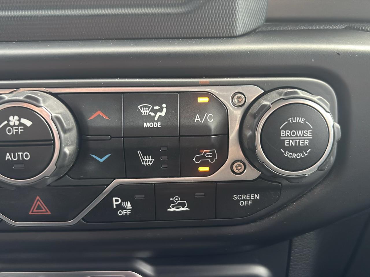 Jeep Gladiator Sport 2021