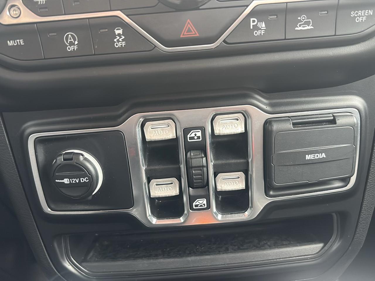 Jeep Gladiator Sport 2021