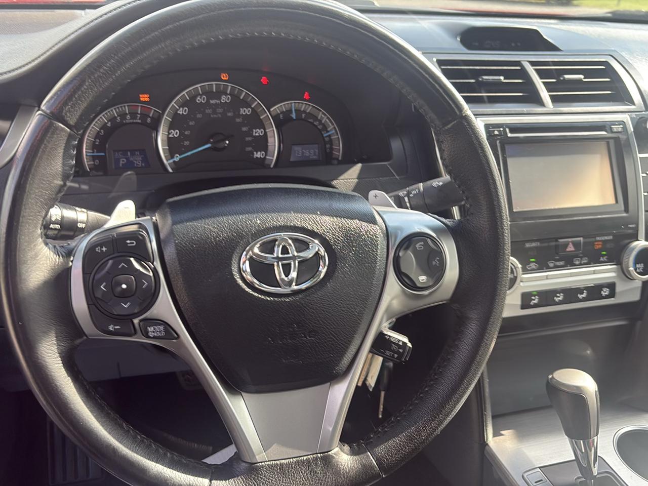 Toyota Camry SE 2012