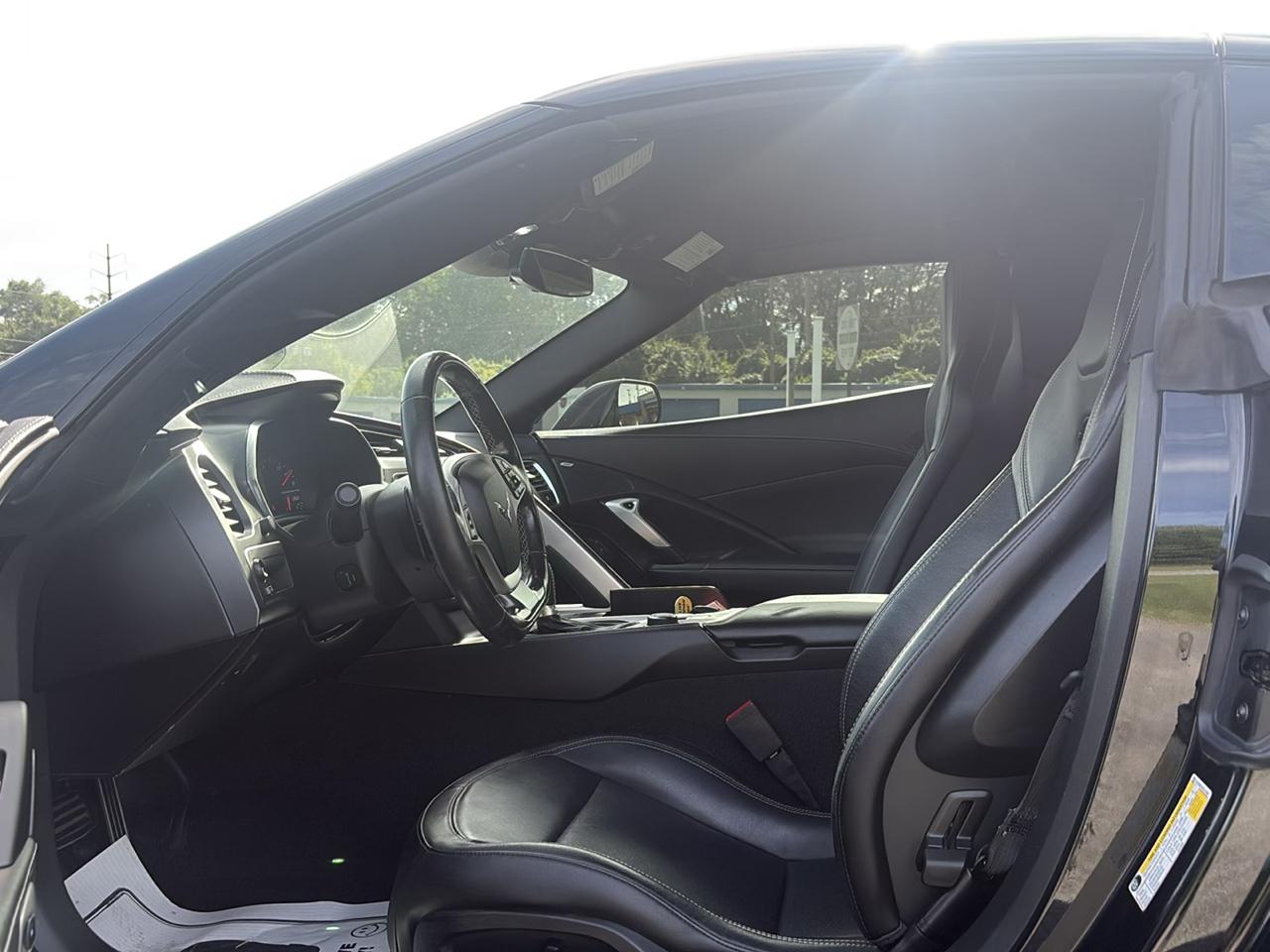 Chevrolet Corvette photo 11
