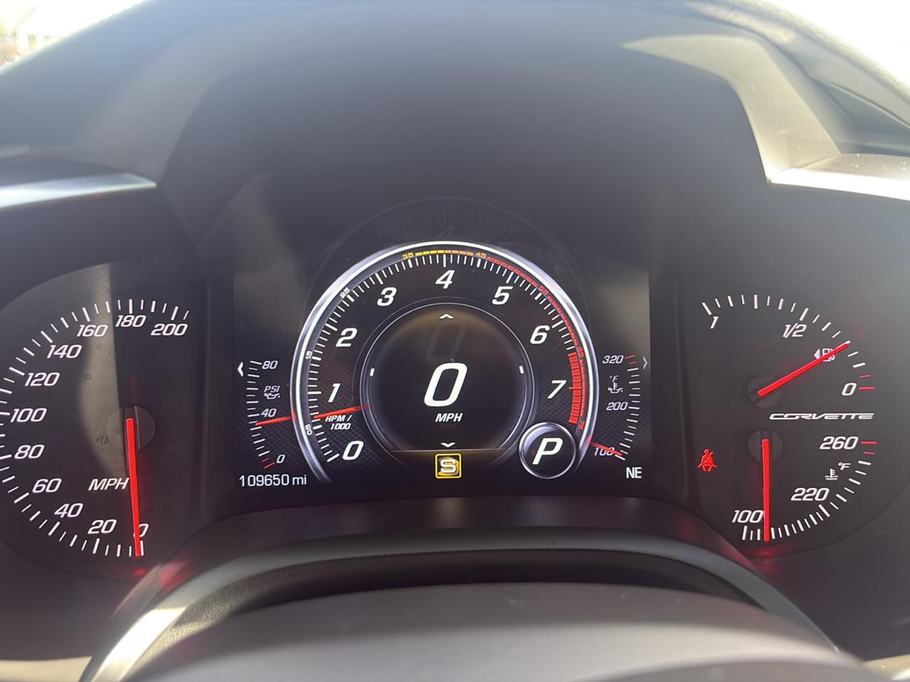 Chevrolet Corvette photo 14