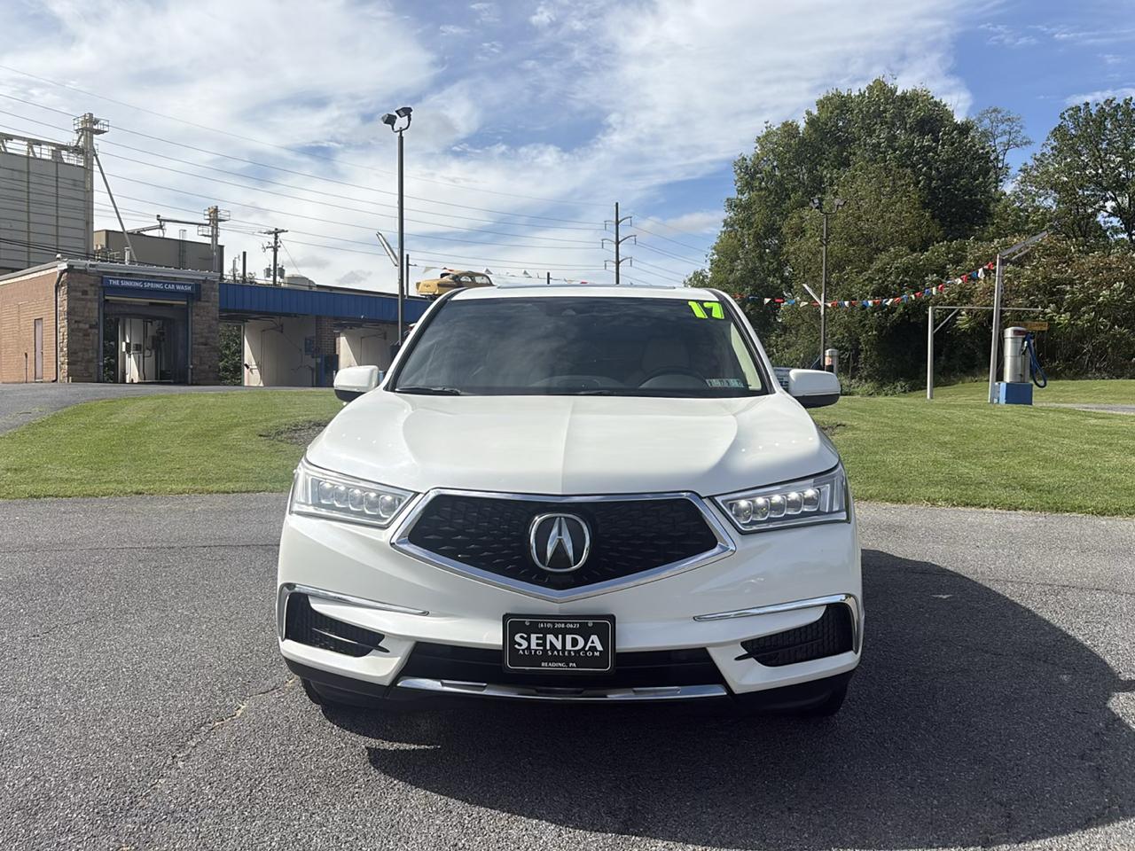 Acura MDX photo 2