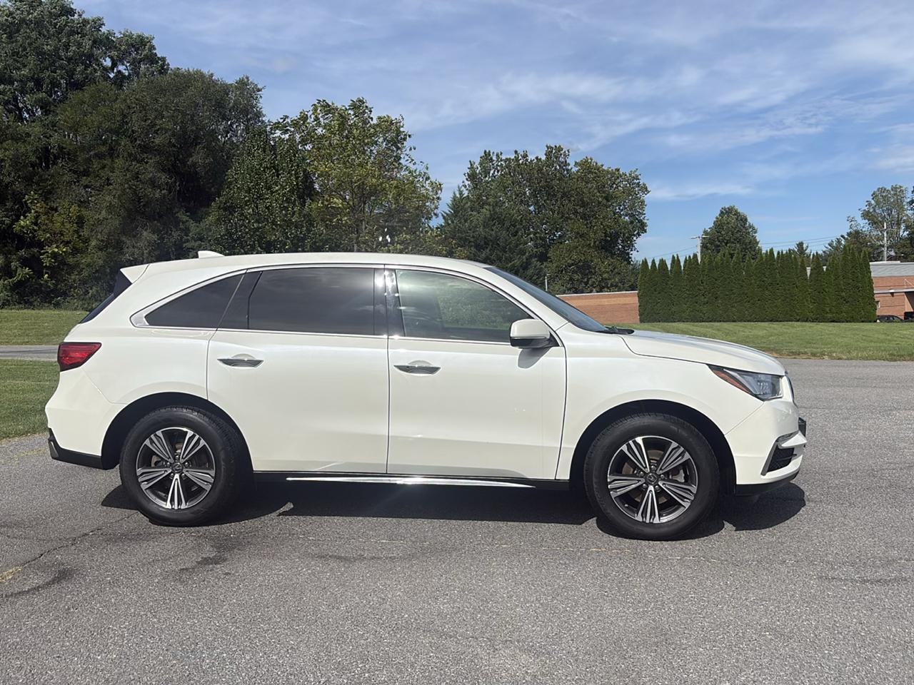 Acura MDX photo 4