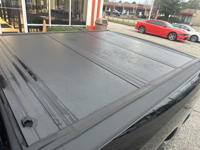 RAM 1500 Classic Tradesman 4x4 Quad Cab 6'4" Box 2023