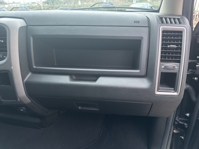 RAM 1500 Classic Tradesman 4x4 Quad Cab 6'4" Box 2023