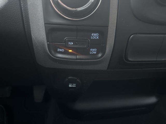 RAM 1500 Classic Tradesman 4x4 Quad Cab 6'4" Box 2023