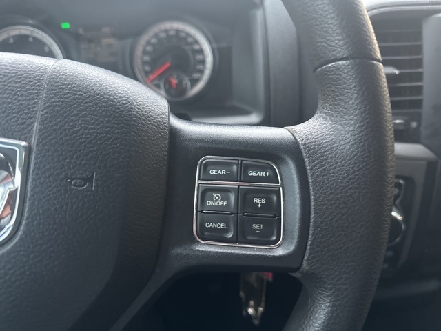 RAM 1500 Classic Tradesman 4x4 Quad Cab 6'4" Box 2023