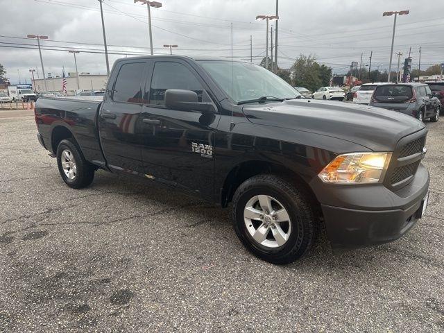 RAM 1500 Classic Tradesman 4x4 Quad Cab 6'4" Box 2023