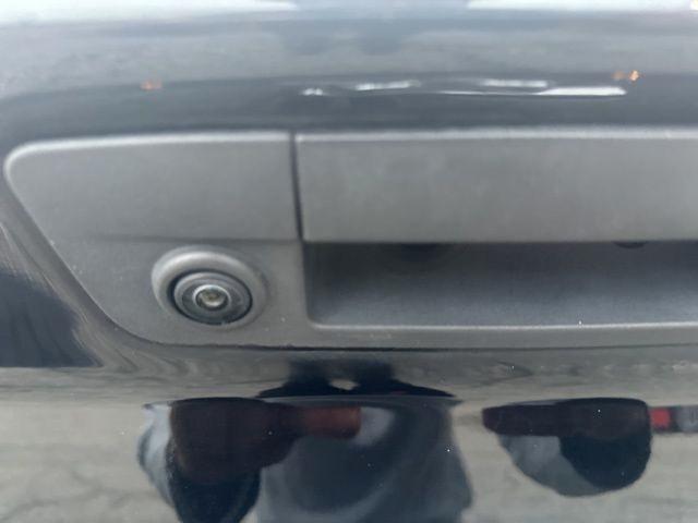 RAM 1500 Classic Tradesman 4x4 Quad Cab 6'4" Box 2023