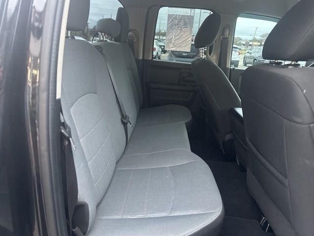 RAM 1500 Classic Tradesman 4x4 Quad Cab 6'4" Box 2023