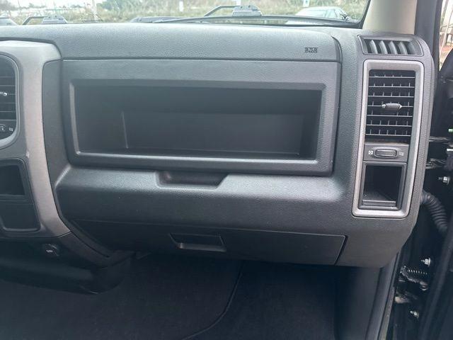 RAM 1500 Classic Tradesman 4x4 Quad Cab 6'4" Box 2023